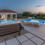 Nebesi Zadarvillas Willa