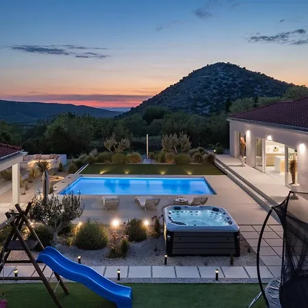 Nebesi Zadarvillas *