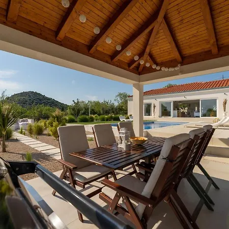 Nebesi Zadarvillas *