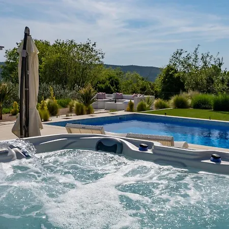 Nebesi Zadarvillas 别墅 Pristeg