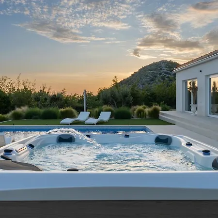 别墅 Nebesi Zadarvillas