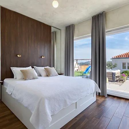 Nebesi Zadarvillas * Radosinovac